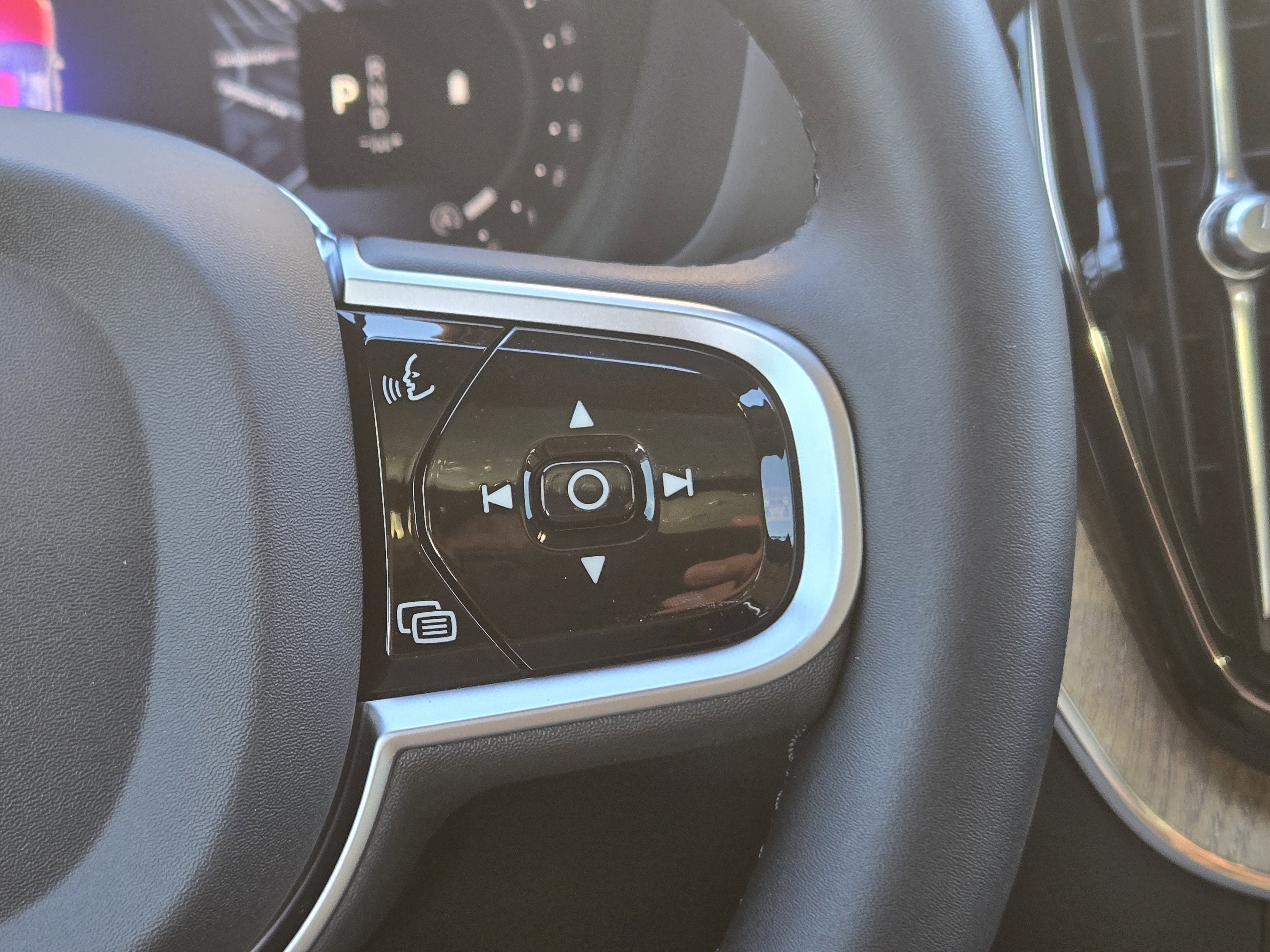 New 2026 Volvo XC60 B5 Plus w/ Climate Package AWD/4WD image 25