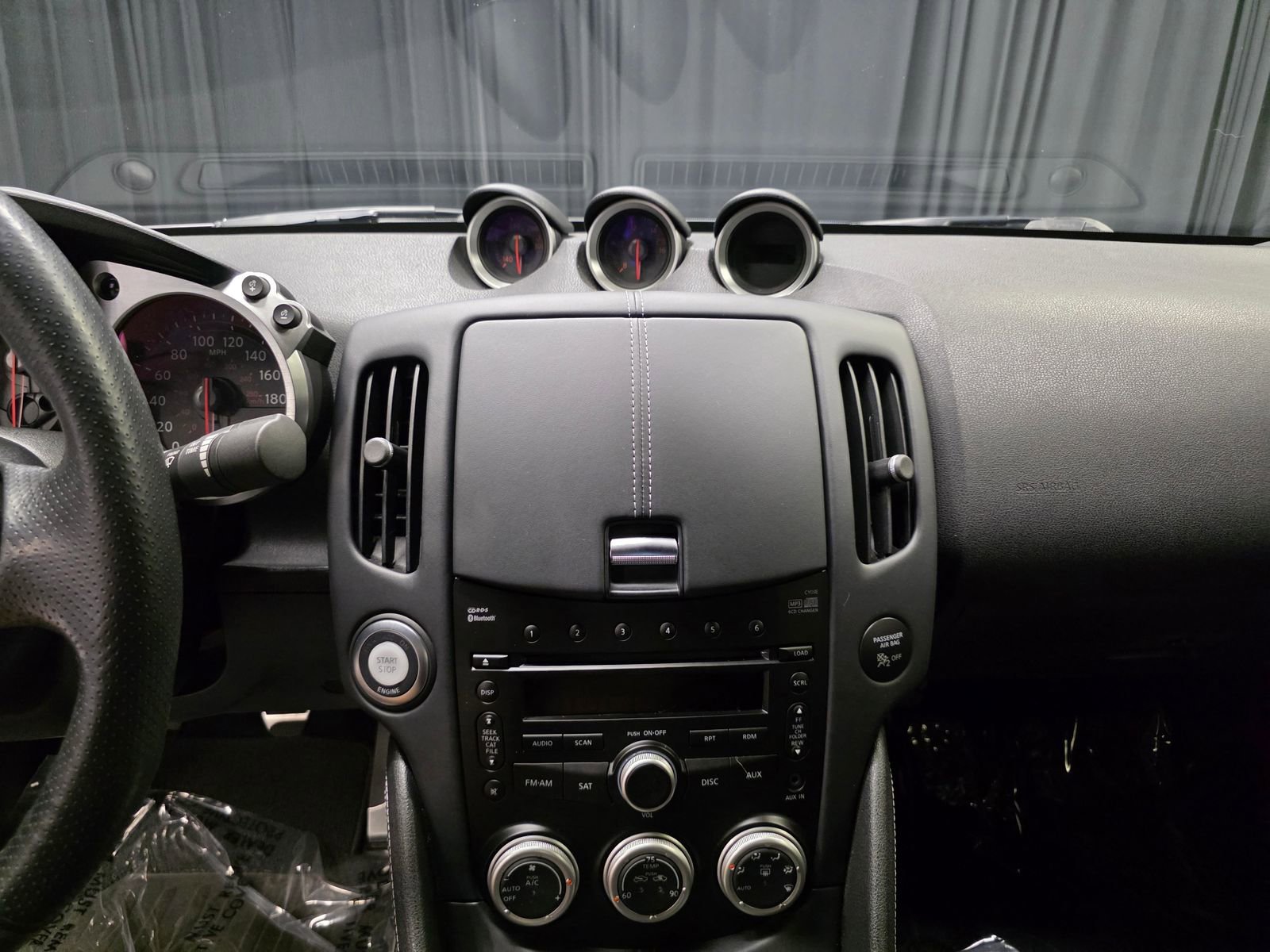 Used 2009 Nissan 370Z Touring w/ Sport Pkg RWD image 41