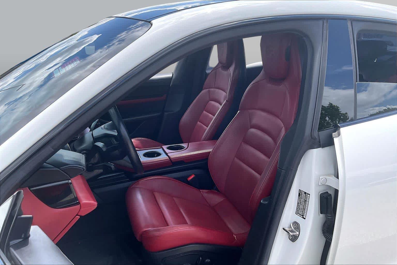 Used 2022 Porsche Taycan 4S AWD/4WD image 7