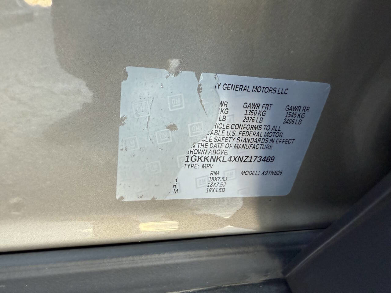Used 2022 GMC Acadia SLE w/ Driver Convenience Package FWD image 41