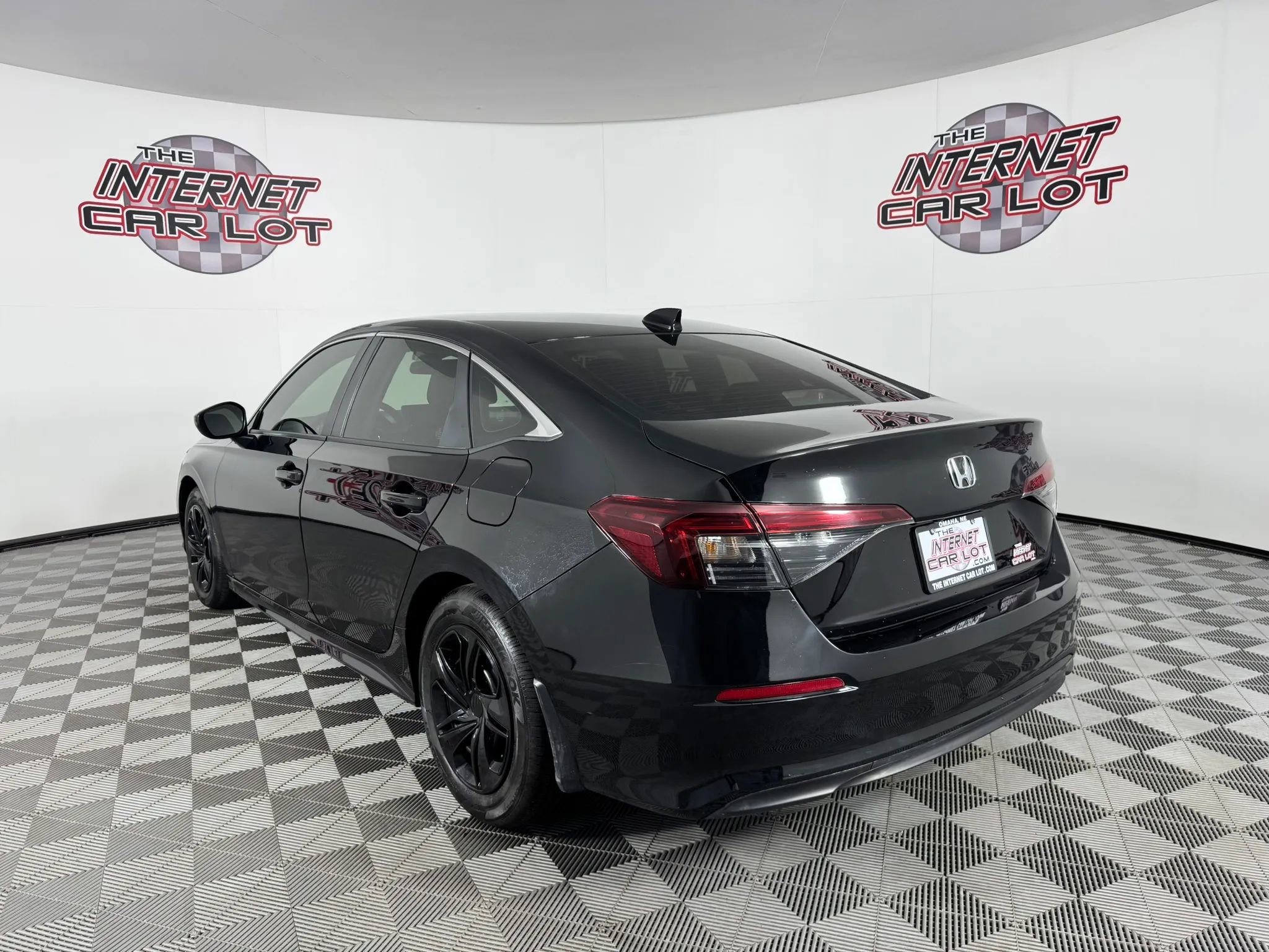 Used 2025 Honda Civic LX image 5