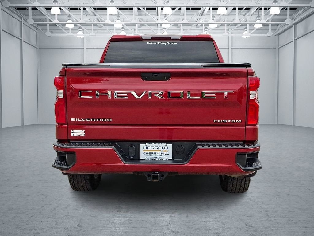 Certified 2022 Chevrolet Silverado 1500 Custom AWD/4WD image 6