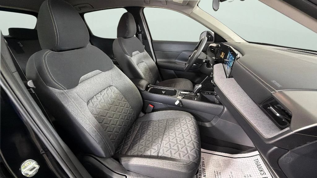 Used 2026 Nissan Kicks SV FWD image 33