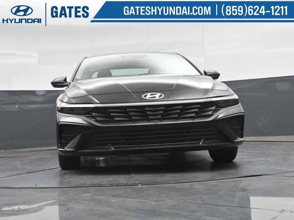 New 2026 Hyundai Elantra SE FWD image 39