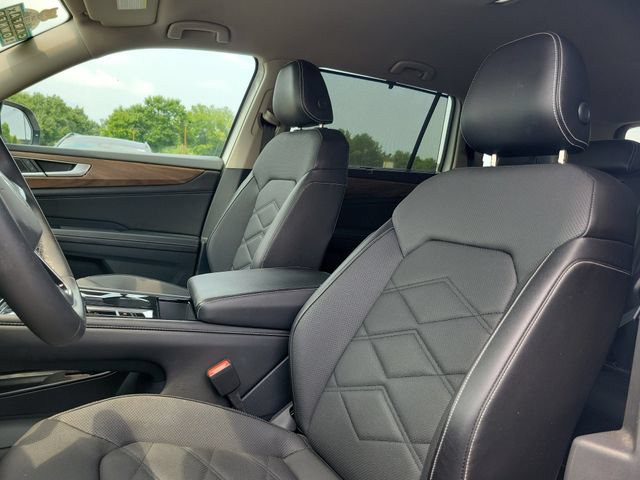 Used 2024 Volkswagen Atlas SE FWD image 12
