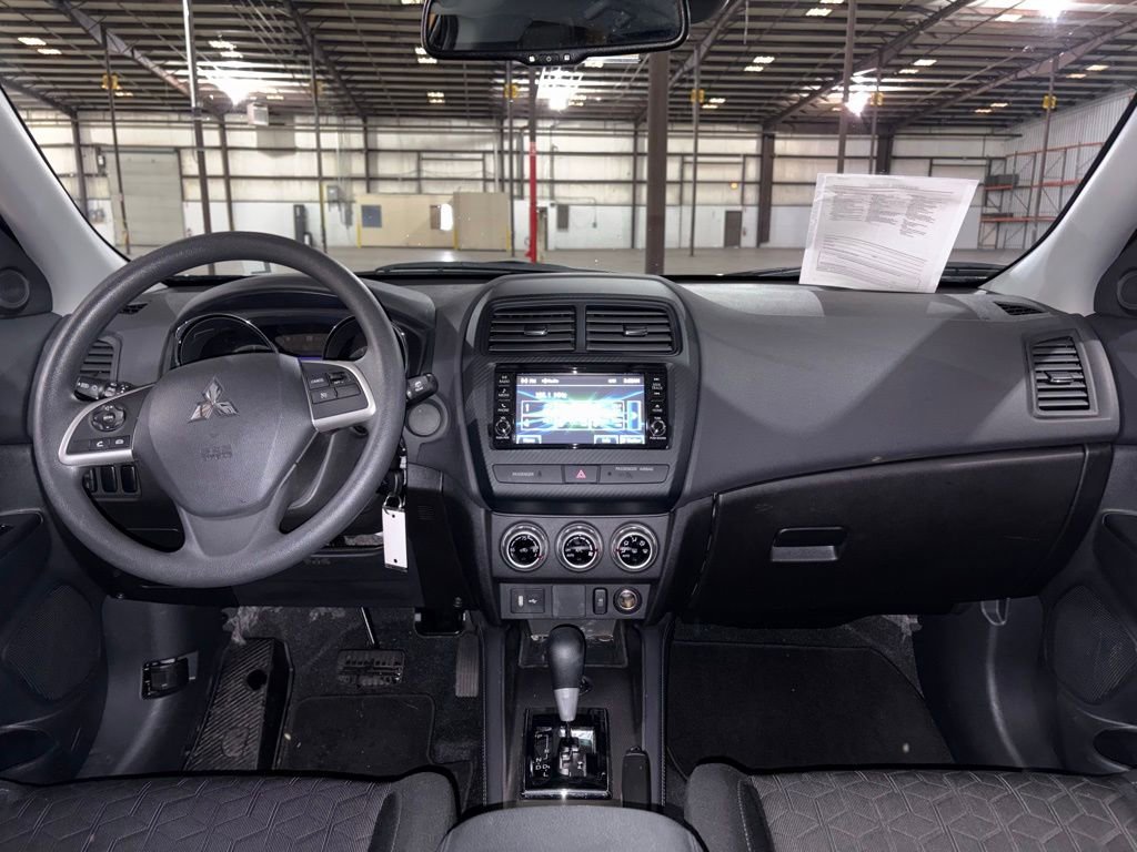Used 2025 Mitsubishi Outlander Sport ES image 21