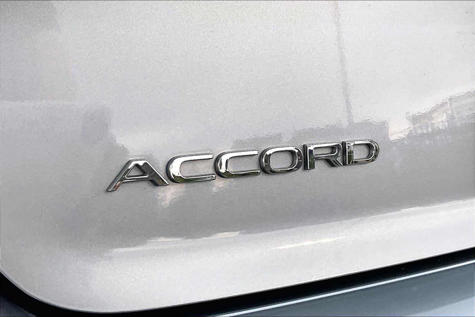 Used 2023 Honda Accord EX image 10