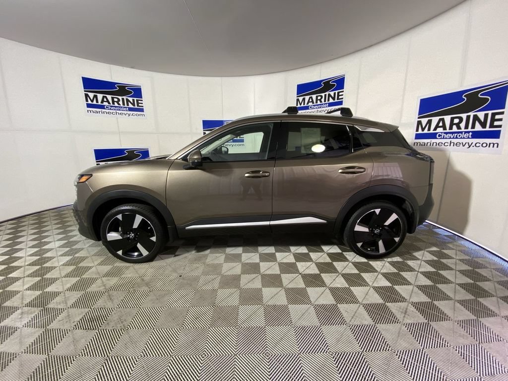 Used 2025 Nissan Kicks SR FWD image 10
