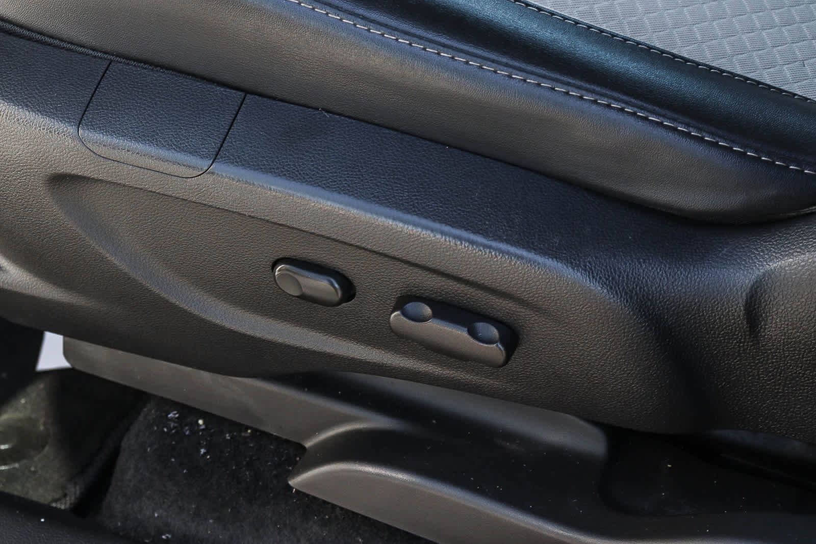 Used 2019 Buick Encore Preferred image 25