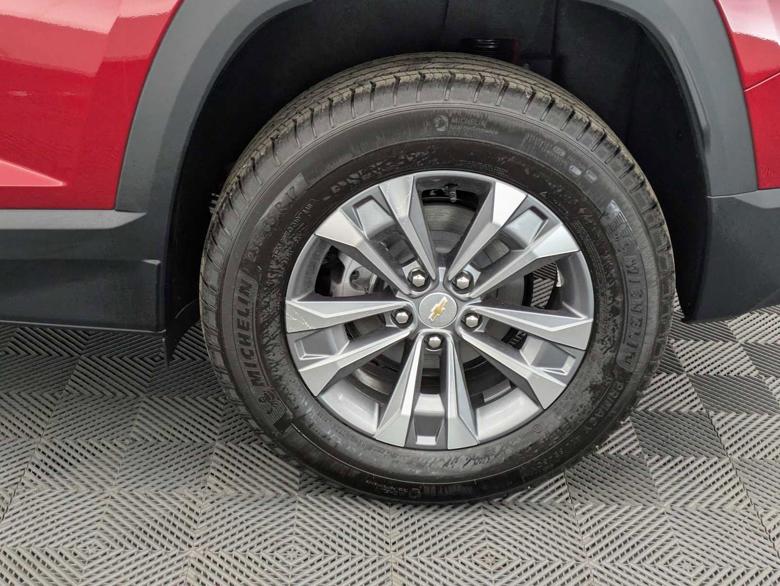 New 2026 Chevrolet Equinox LT AWD/4WD image 13