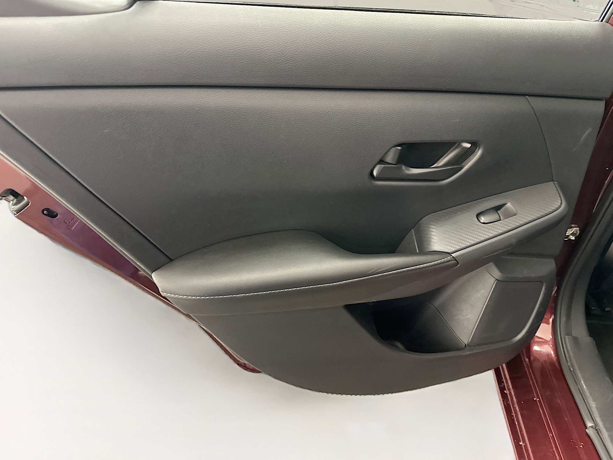 Used 2025 Nissan Sentra SV image 27