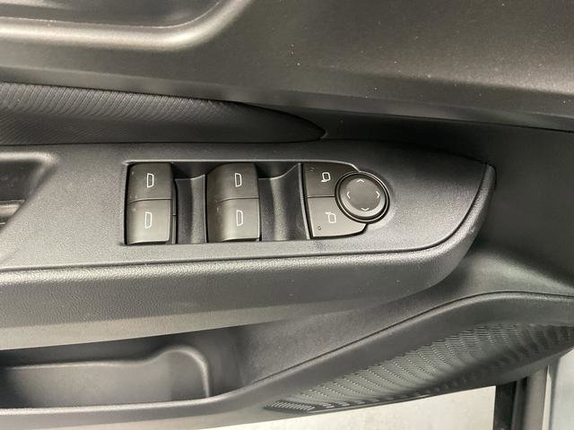 New 2026 Chevrolet Equinox EV LT image 9