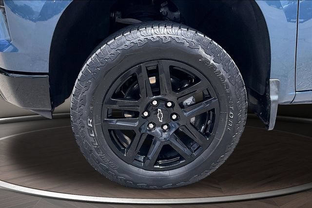 Used 2024 Chevrolet Silverado 1500 LT Trail Boss w/ Convenience Package II AWD/4WD image 9