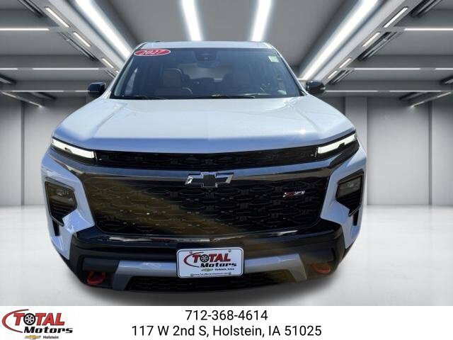 New 2027 Chevrolet Traverse Z71 w/ Driver Confidence Package AWD/4WD image 3