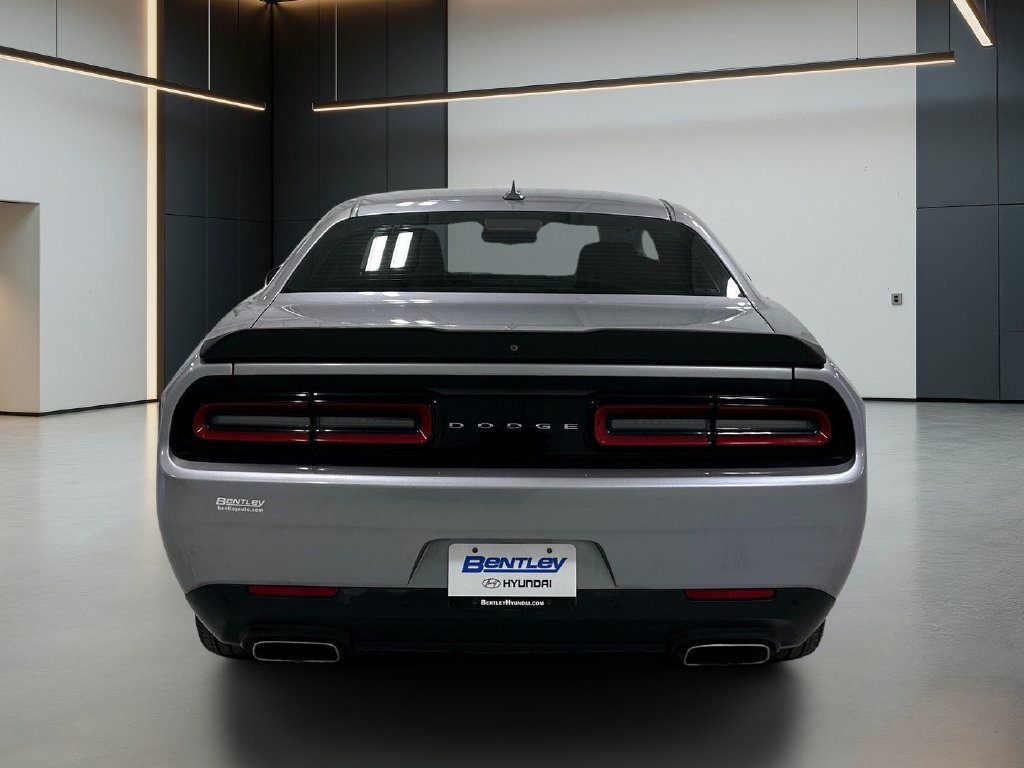 Used 2018 Dodge Challenger R/T Plus RWD image 5
