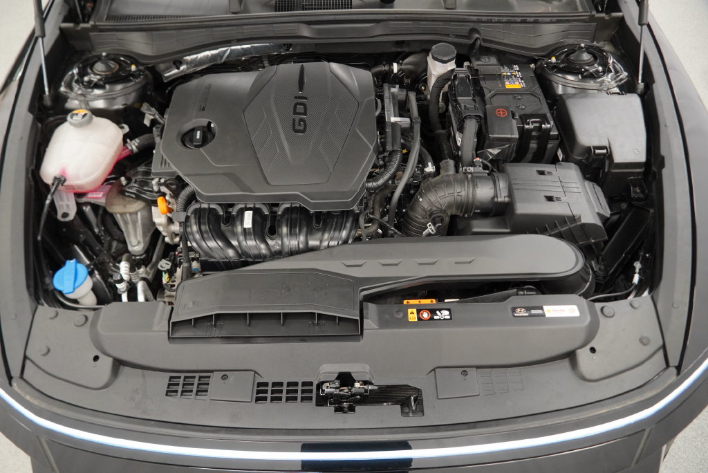 Used 2025 Hyundai Sonata SEL FWD image 45