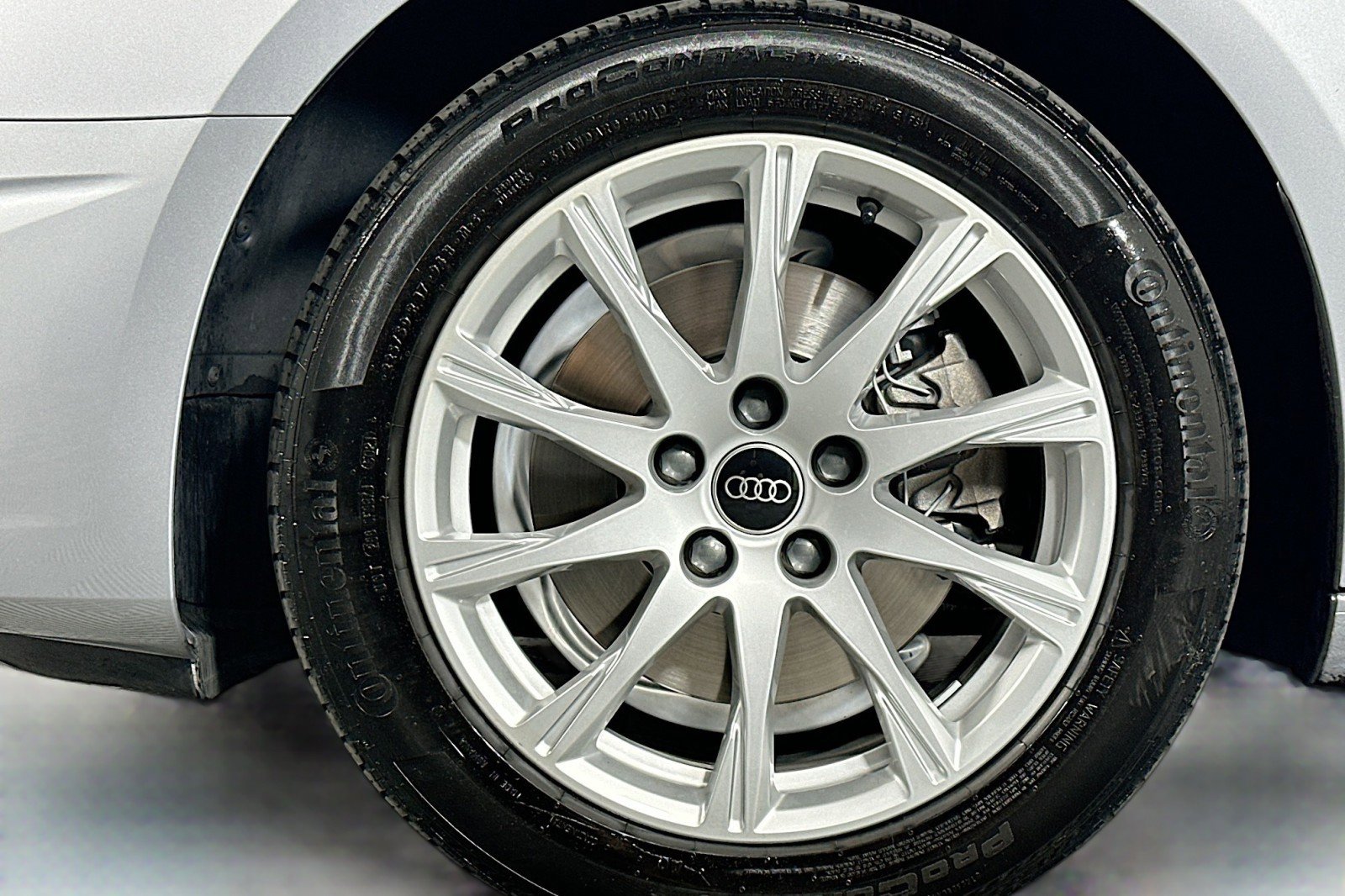 Used 2023 Audi A4 2.0T Premium w/ Convenience Package AWD/4WD image 11
