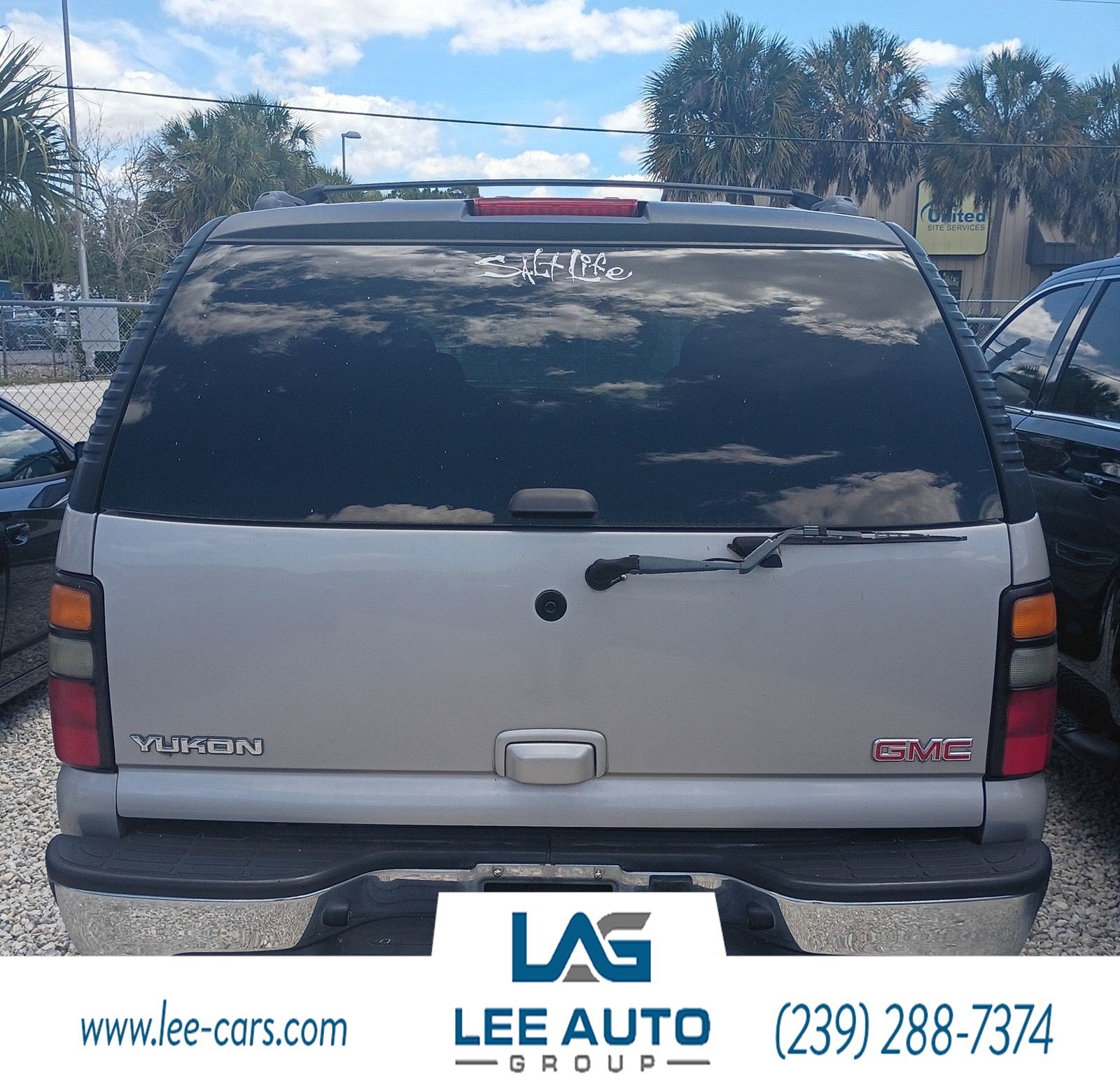 Used 2005 GMC Yukon SLT w/ SLT Preferred Equipment Group AWD/4WD image 4