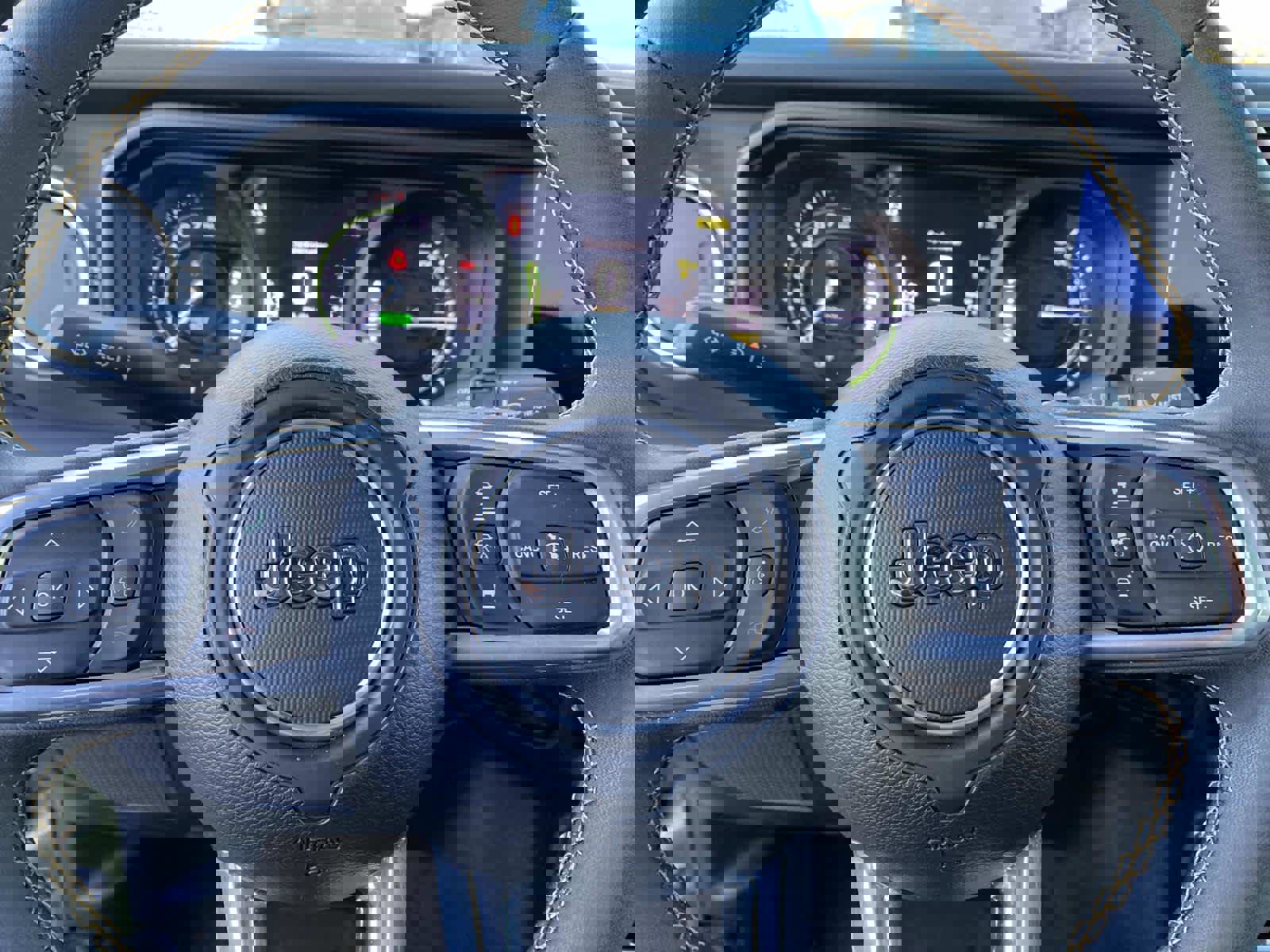 Used 2024 Jeep Wrangler Sahara w/ Technology Group image 20