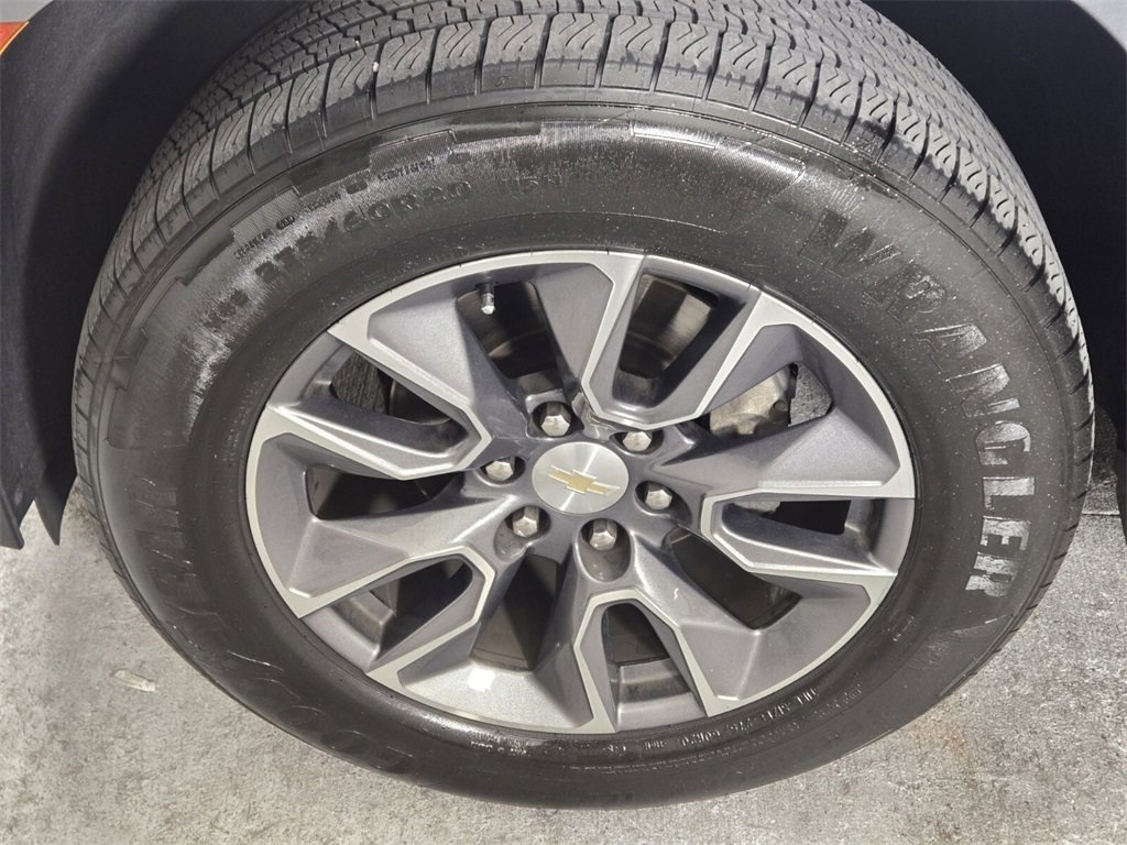 Used 2021 Chevrolet Tahoe LT w/ LT Signature Package image 11