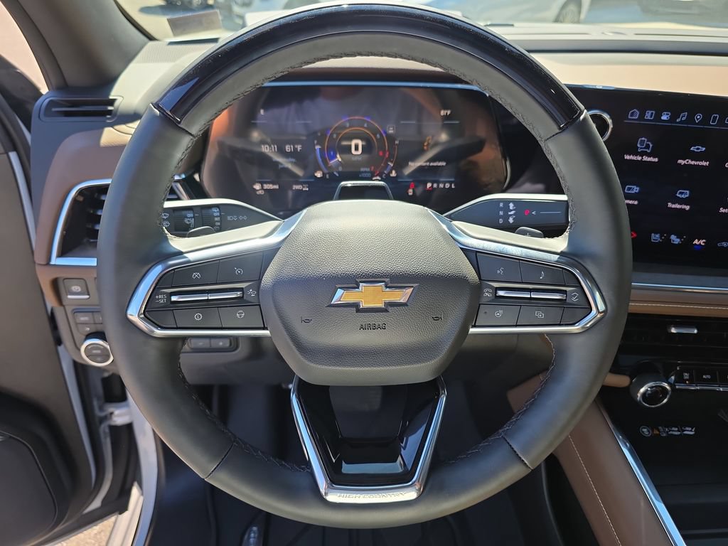 Used 2025 Chevrolet Tahoe High Country AWD/4WD image 25