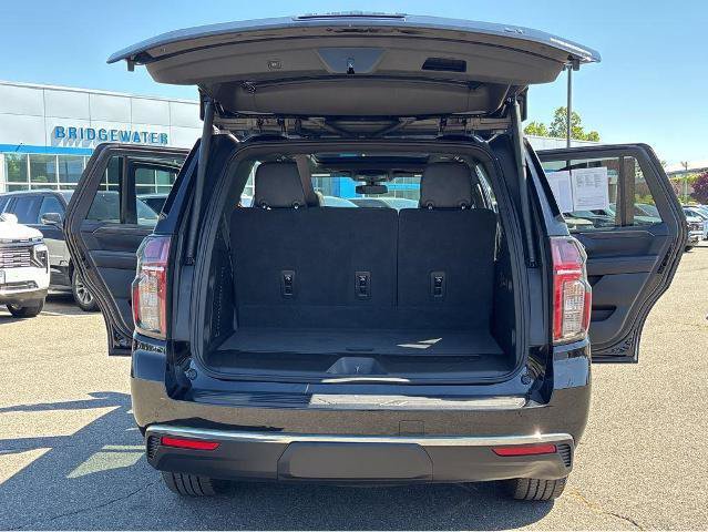 Used 2022 Chevrolet Tahoe LT w/ Luxury Package AWD/4WD image 13