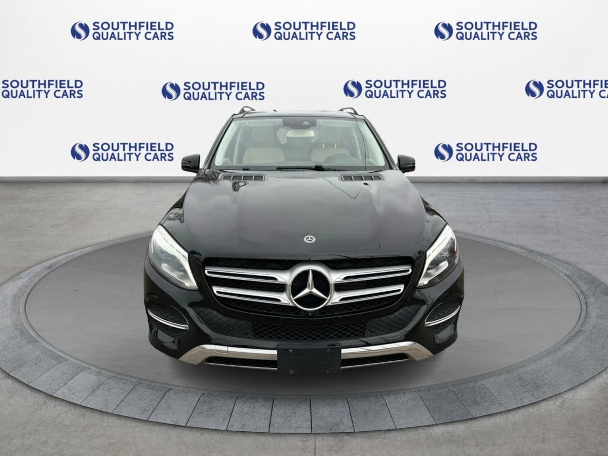 Used 2019 Mercedes-Benz GLE 400 4MATIC w/ Premium 2 Package image 9