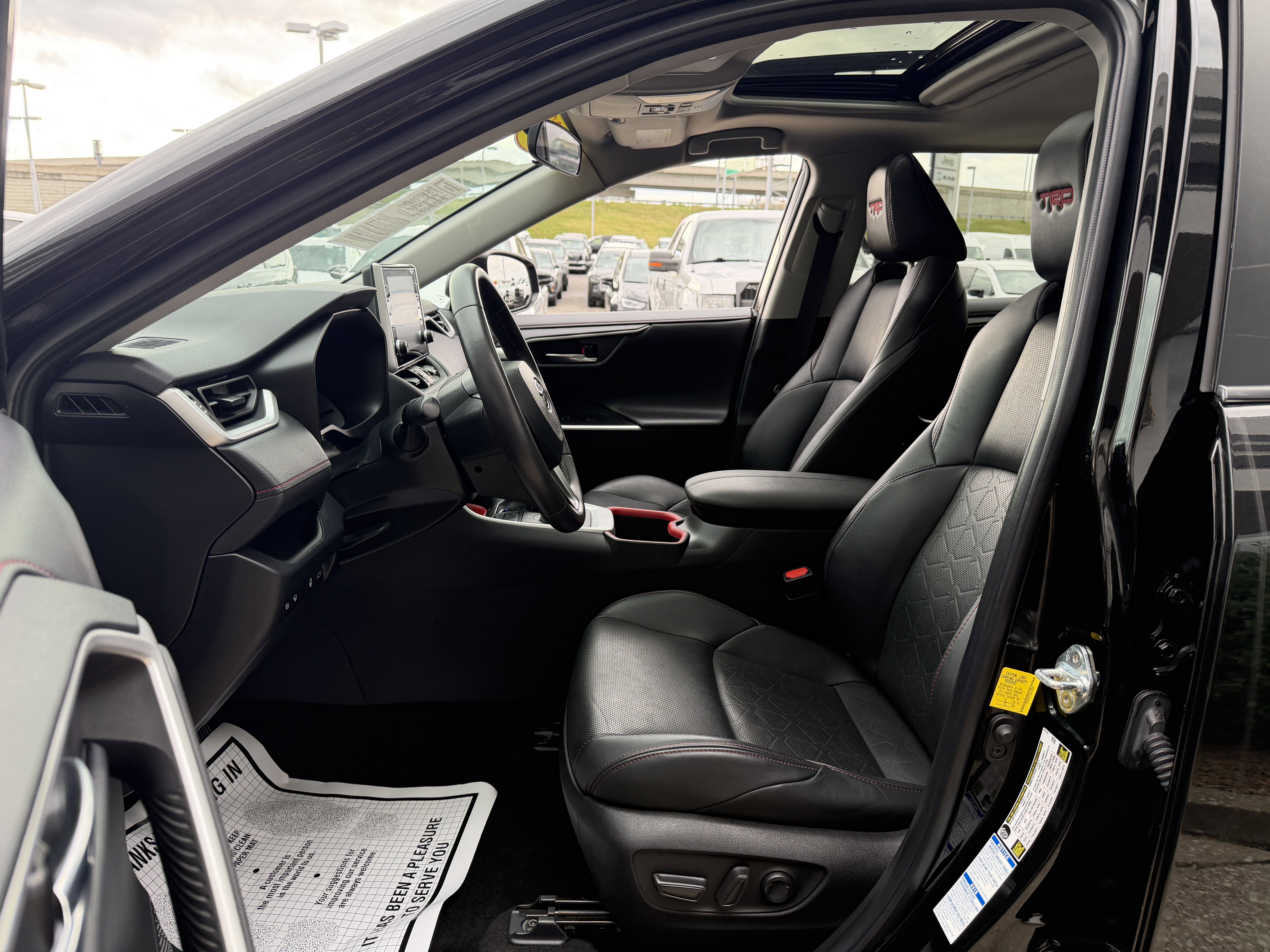 Used 2022 Toyota RAV4 TRD Off-Road image 29