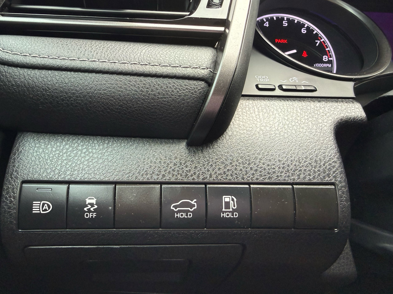 Used 2022 Toyota Camry SE image 25