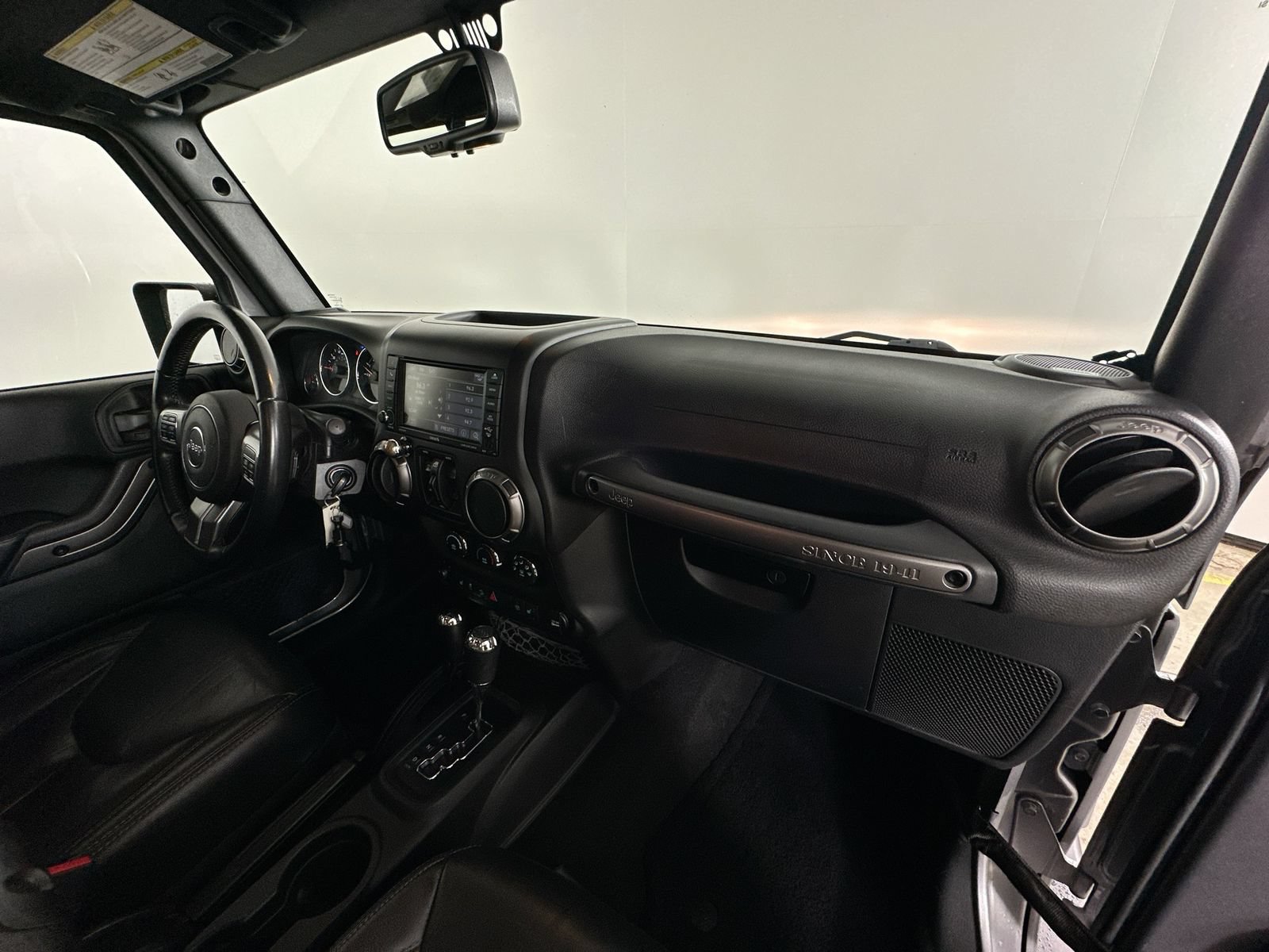 Used 2018 Jeep Wrangler Unlimited Sahara AWD/4WD image 41
