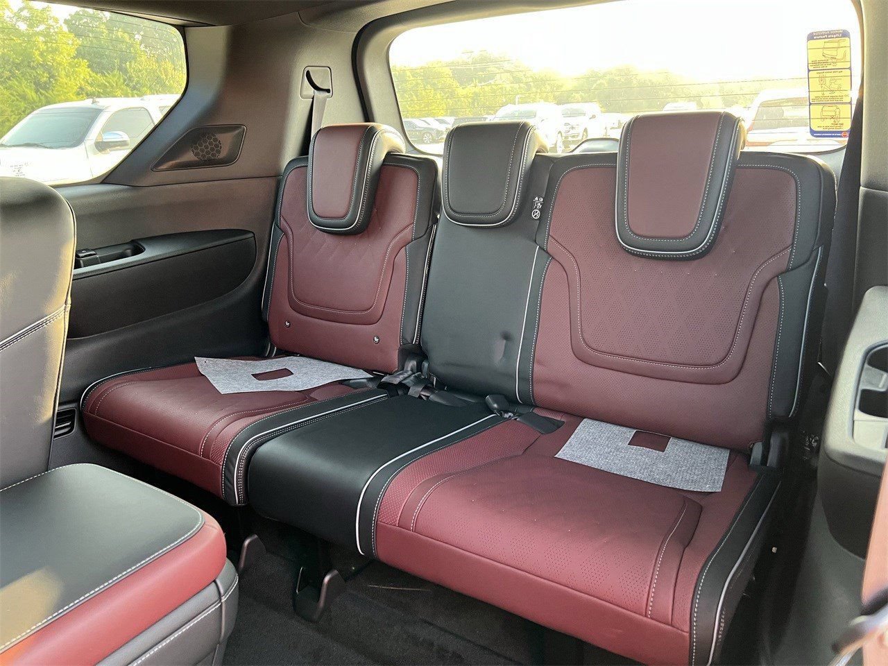 New 2026 INFINITI QX80 Autograph w/ Premium Cargo Package AWD/4WD image 29