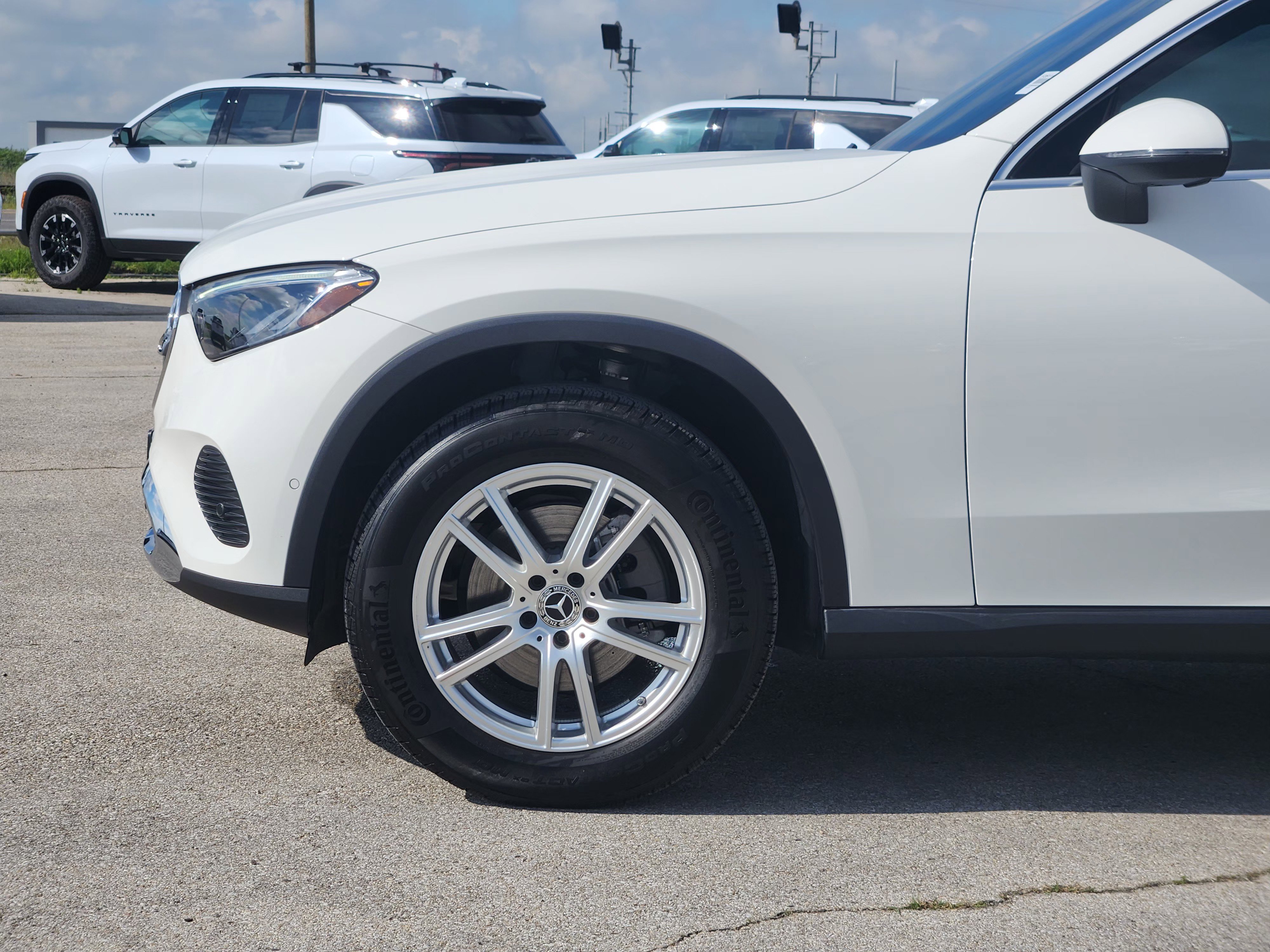 Used 2025 Mercedes-Benz GLC 300 image 9