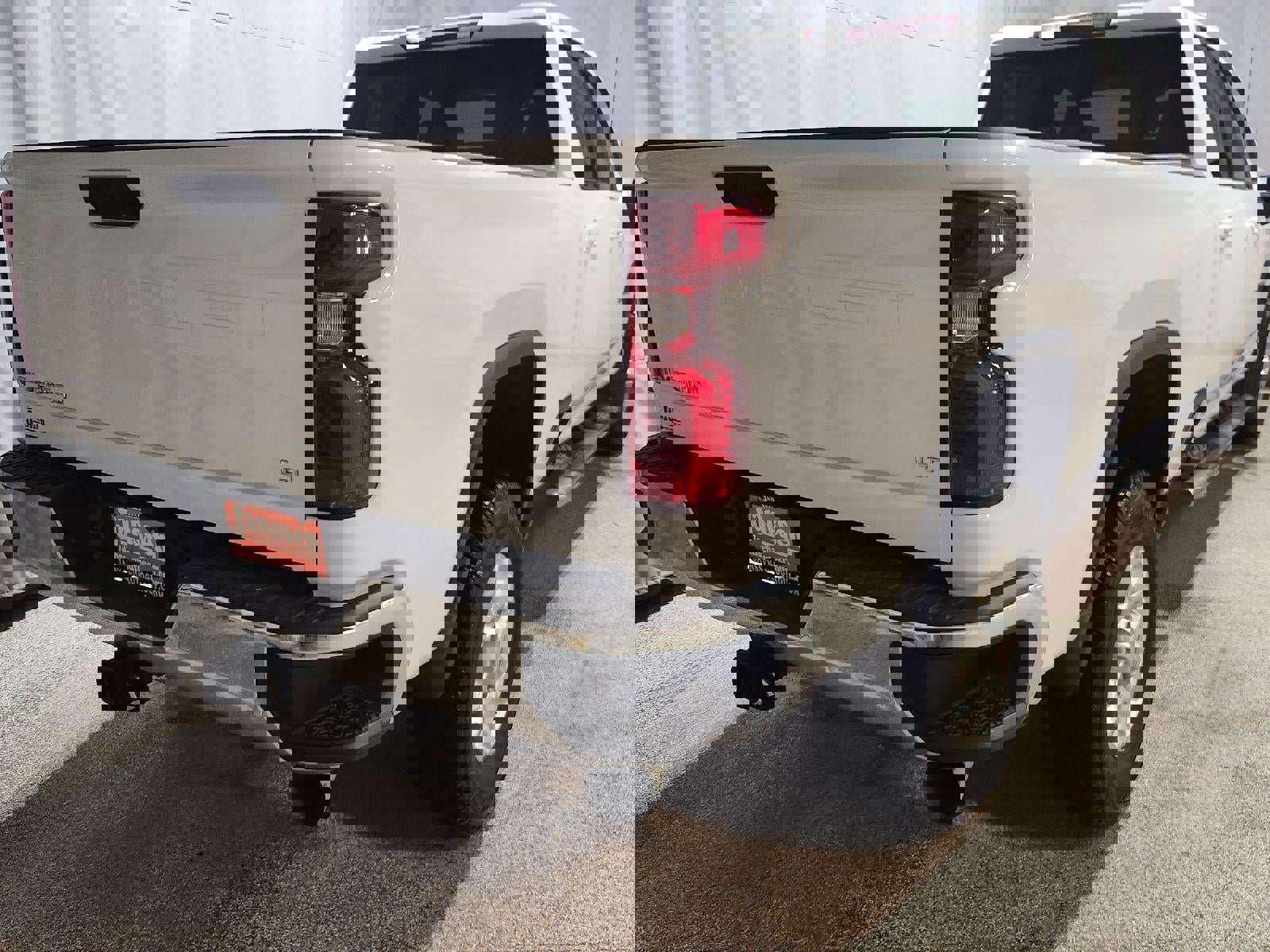 Used 2021 Chevrolet Silverado 3500 LT w/ Convenience Package image 6