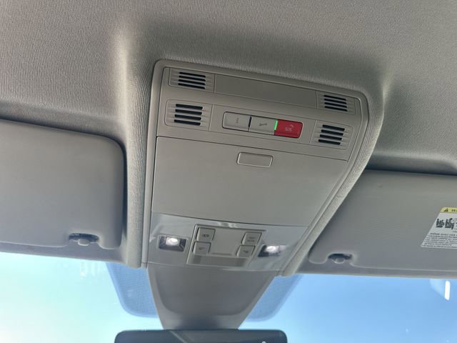 Certified 2023 Volkswagen Tiguan SE image 25