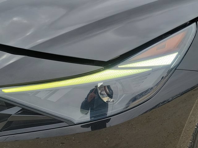 Used 2021 Hyundai Elantra SEL FWD image 28