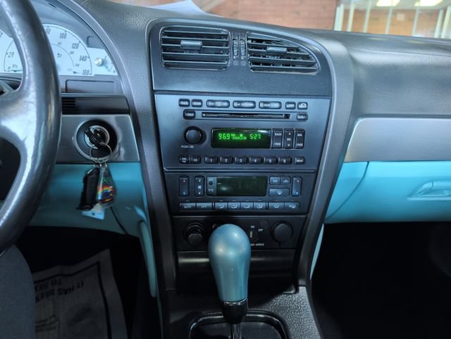 Used 2002 Ford Thunderbird RWD image 18