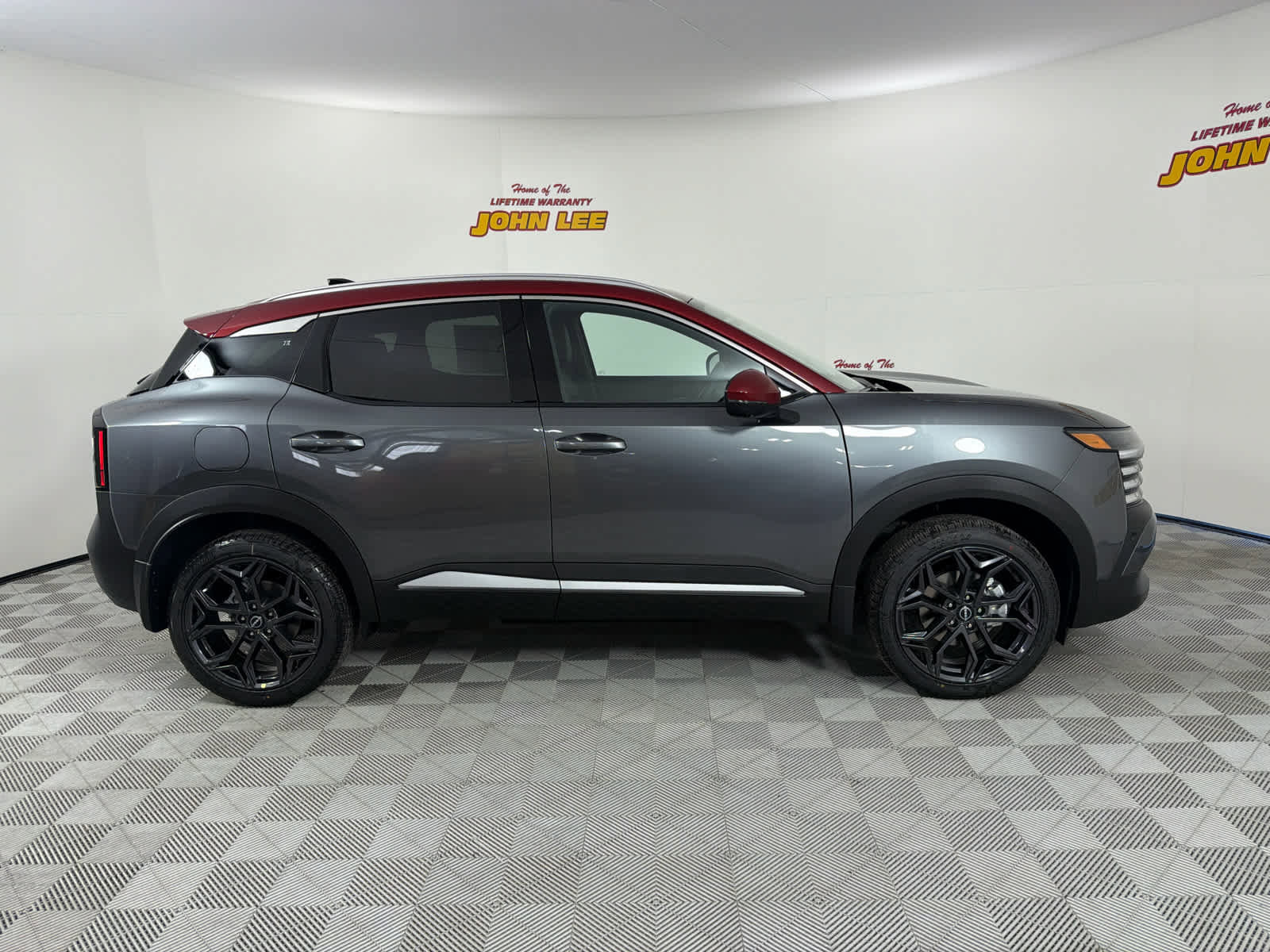 New 2026 Nissan Kicks SR w/ SR Premium Package image 7