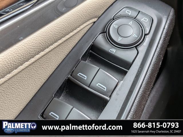Used 2023 Chevrolet Traverse LS FWD image 22