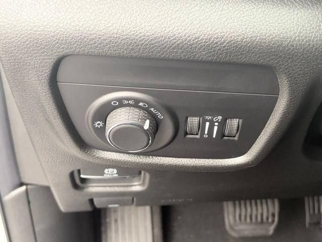New 2026 Jeep Grand Cherokee Altitude AWD/4WD image 27