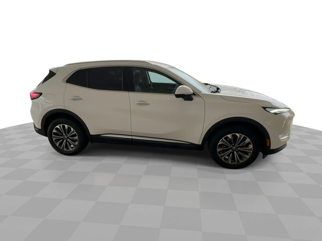 Certified 2025 Buick Envision Preferred image 9