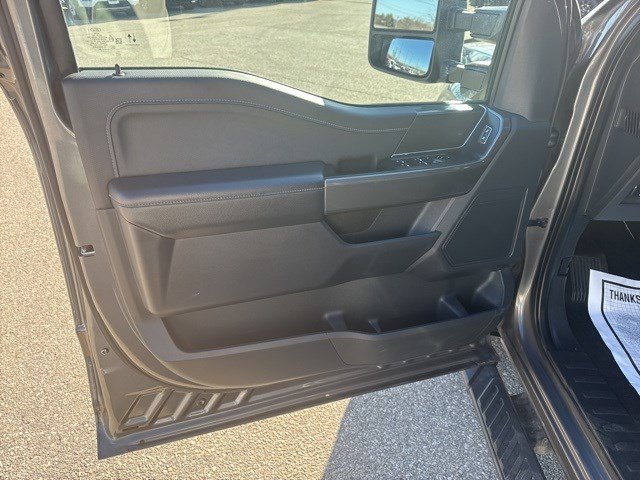 Used 2022 Ford F150 XLT w/ Equipment Group 302A High image 9