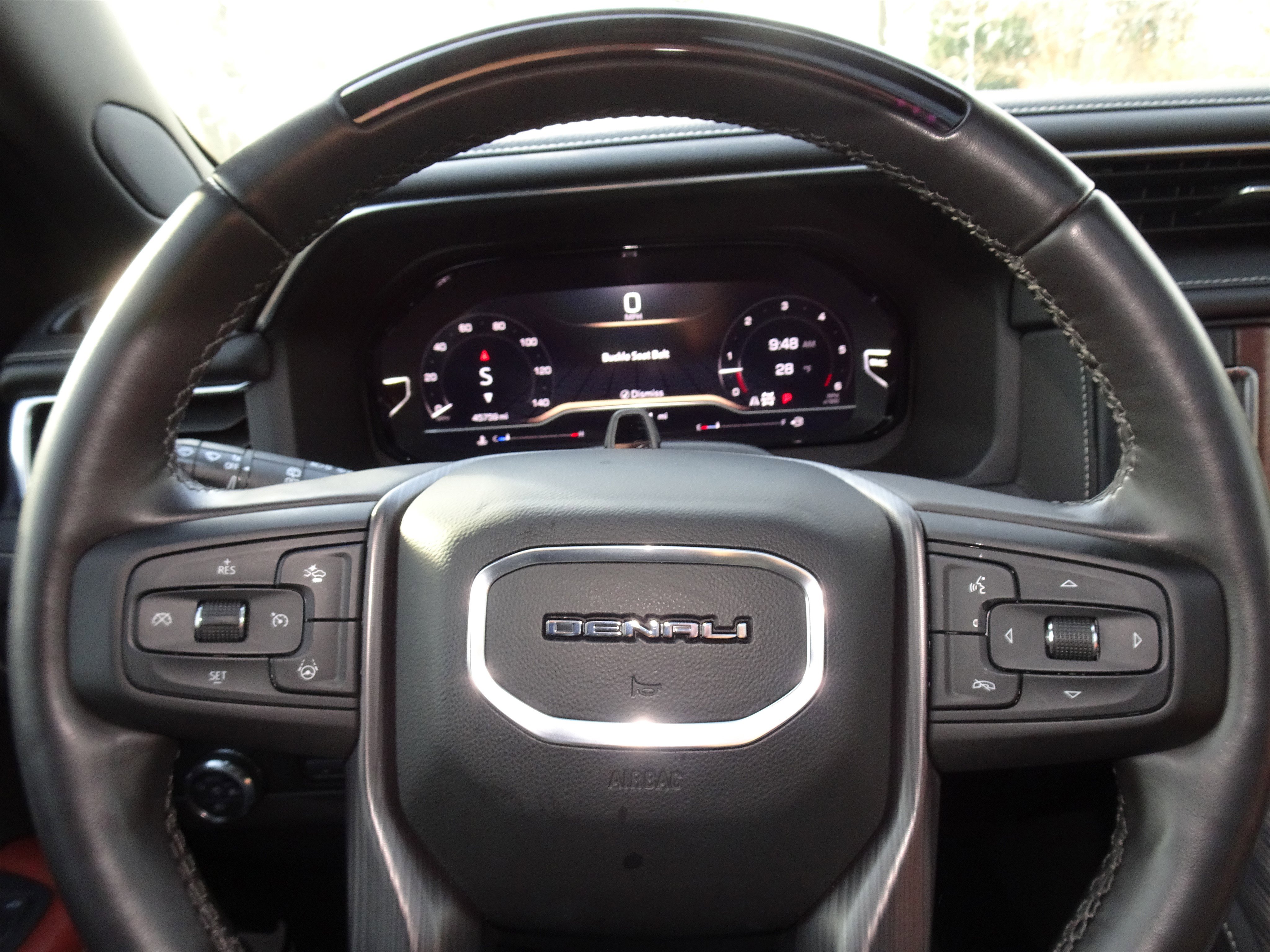 Used 2023 GMC Yukon XL Denali Ultimate image 31