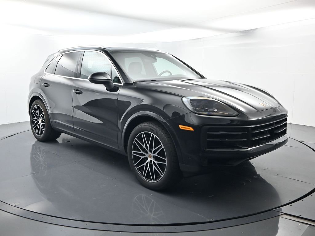 Certified 2025 Porsche Cayenne AWD/4WD image 17