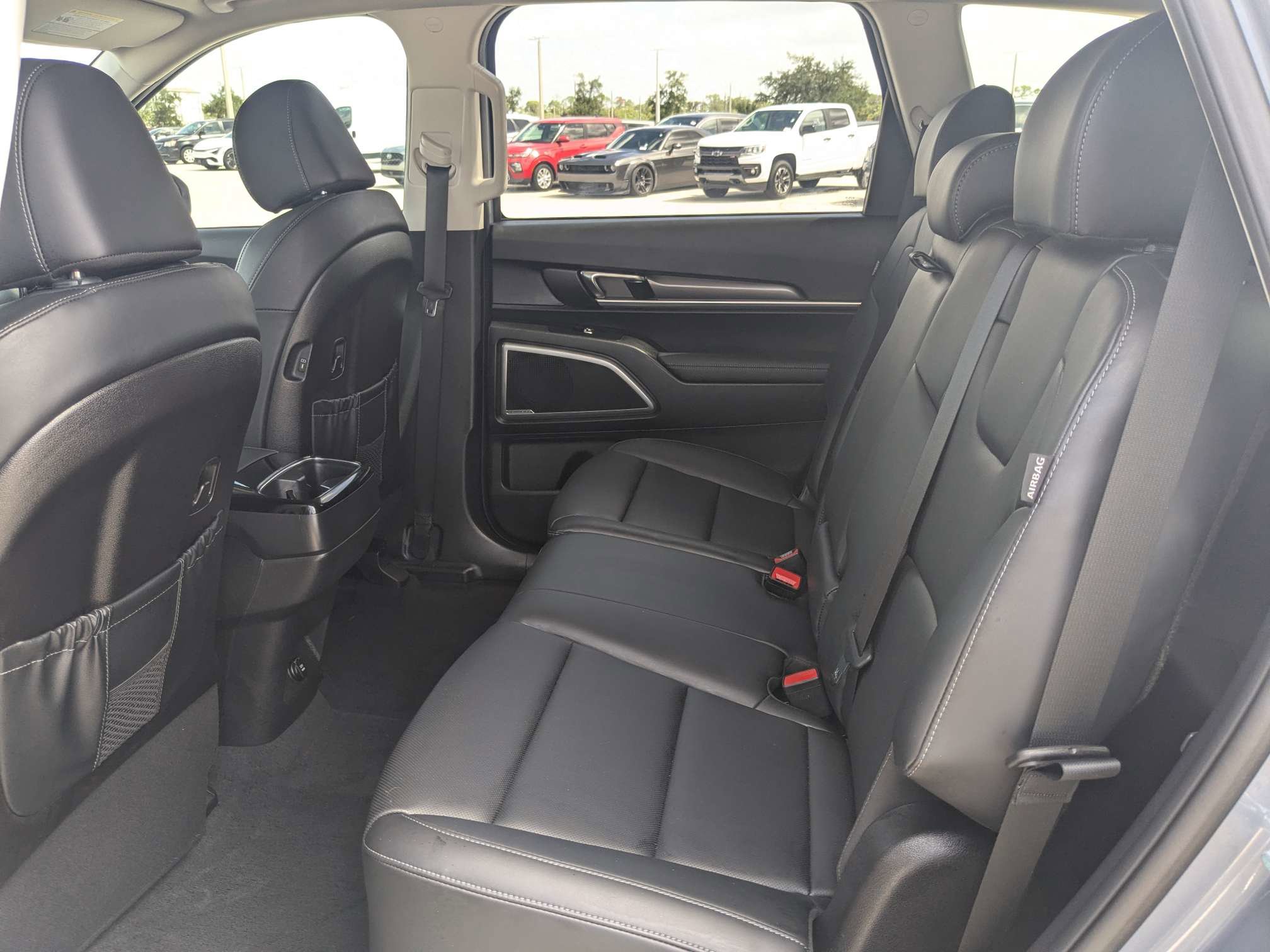 Used 2024 Kia Telluride LX FWD image 15