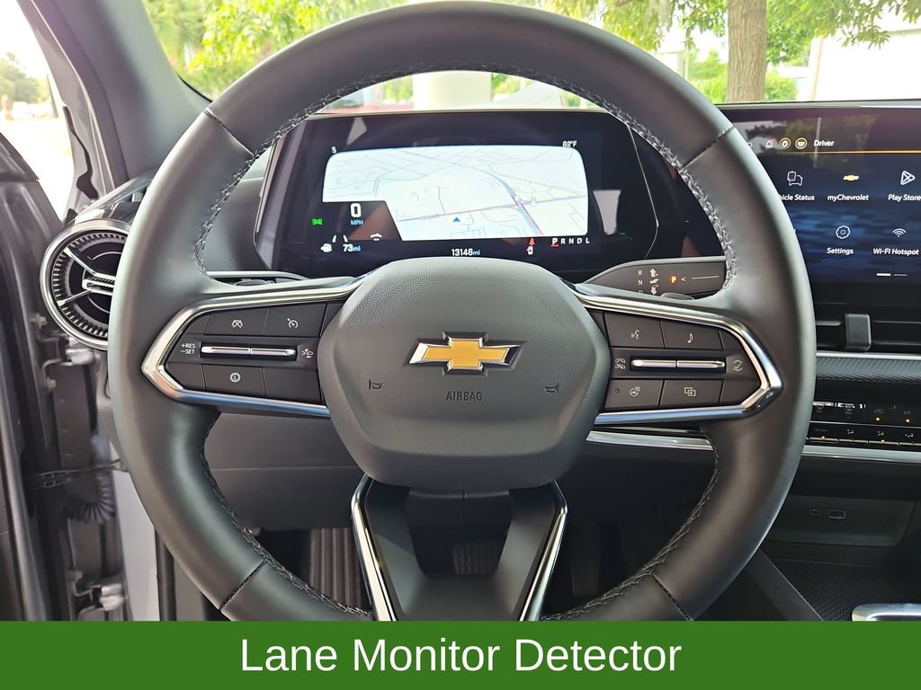 Used 2026 Chevrolet Equinox LT FWD image 10
