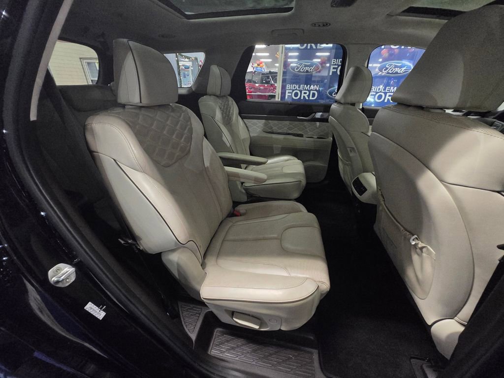 Used 2021 Hyundai Palisade Calligraphy image 25