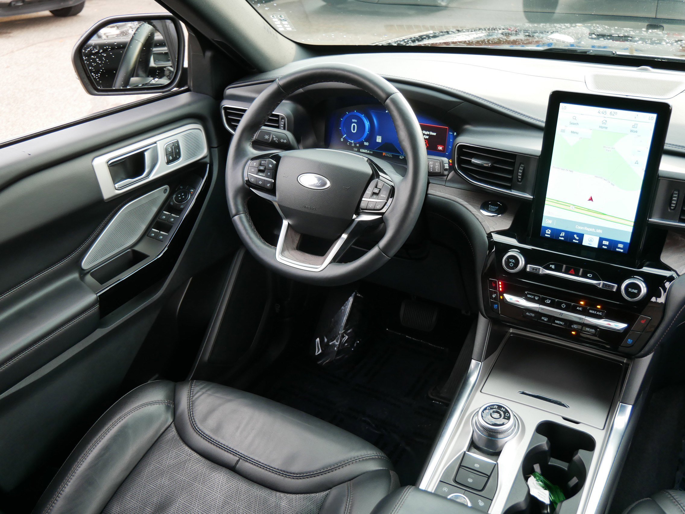 Certified 2022 Ford Explorer Platinum w/ Equipment Group 601A image 10