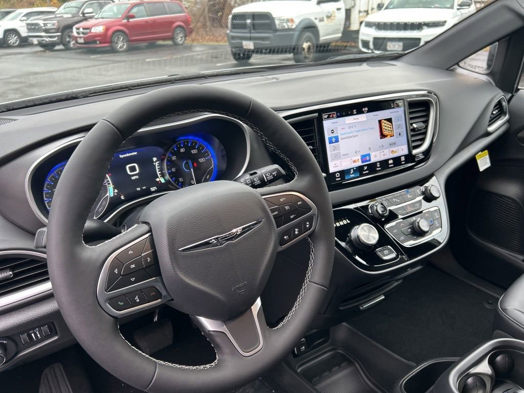 New 2026 Chrysler Voyager LX image 46