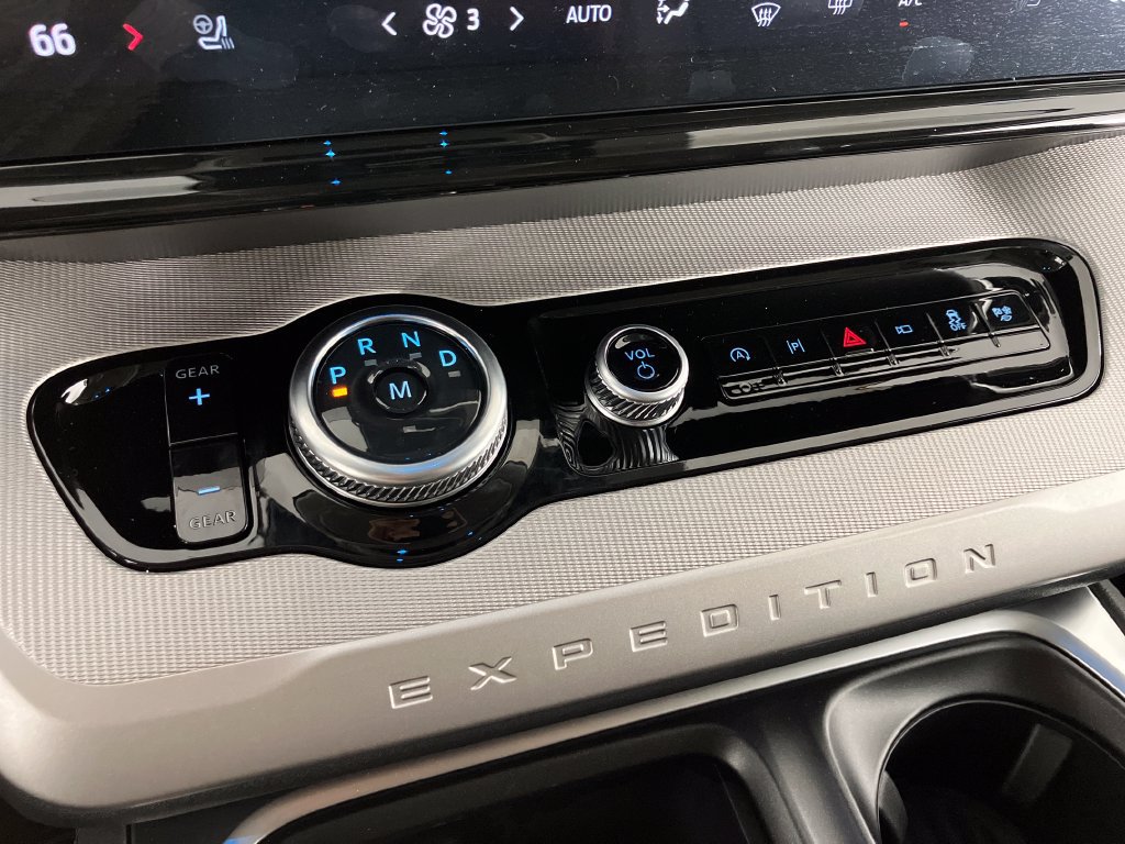 New 2026 Ford Expedition Active RWD image 22