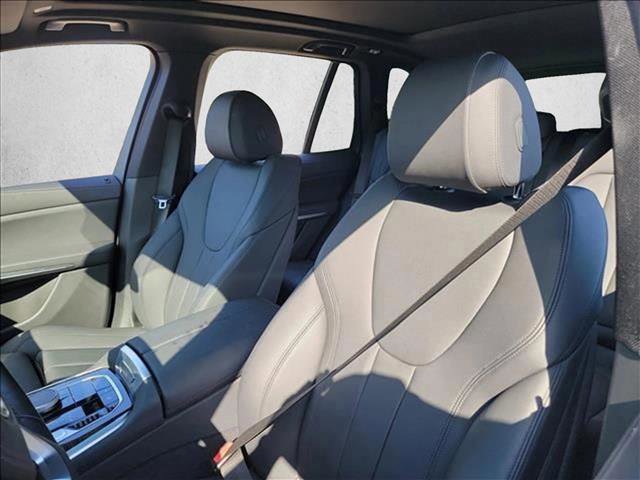Used 2019 BMW X5 xDrive40i w/ Premium Package 2 image 12